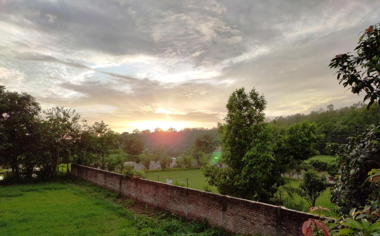 Sun N Soil Backpacker Hostel Lachhiwala Extérieur photo